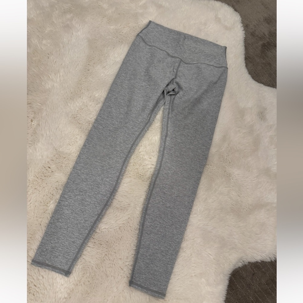 ALO Yoga Heather Gray Leggings.
